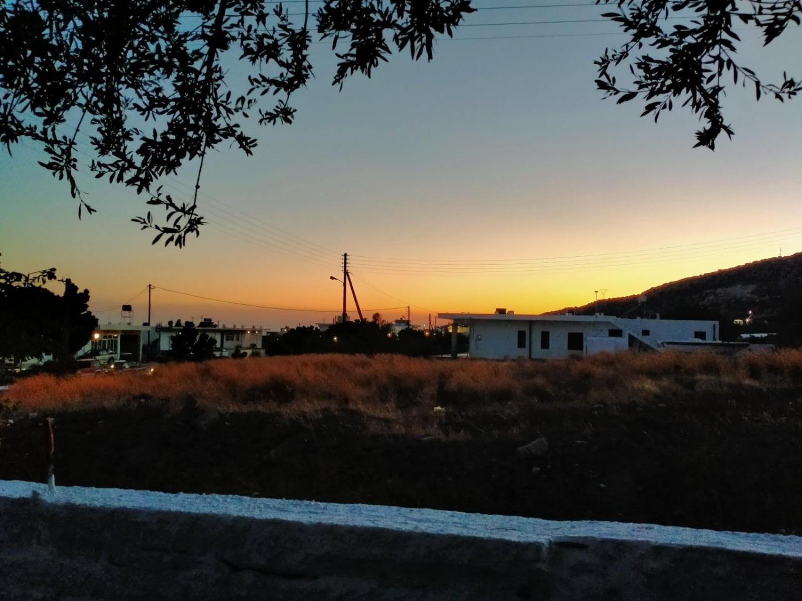 New Aurora Apts Studios Ferma Dış mekan fotoğraf