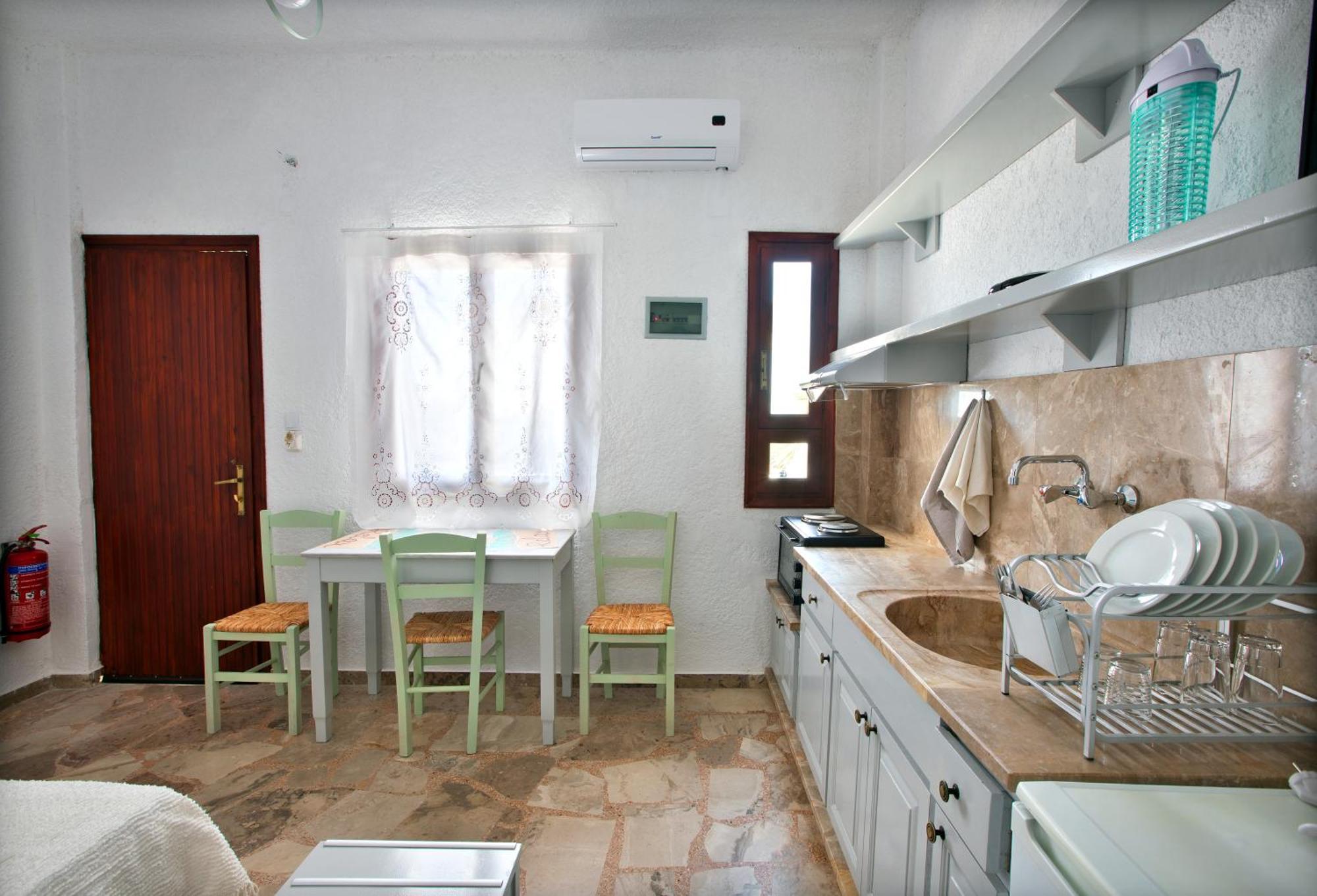 New Aurora Apts Studios Ferma Dış mekan fotoğraf